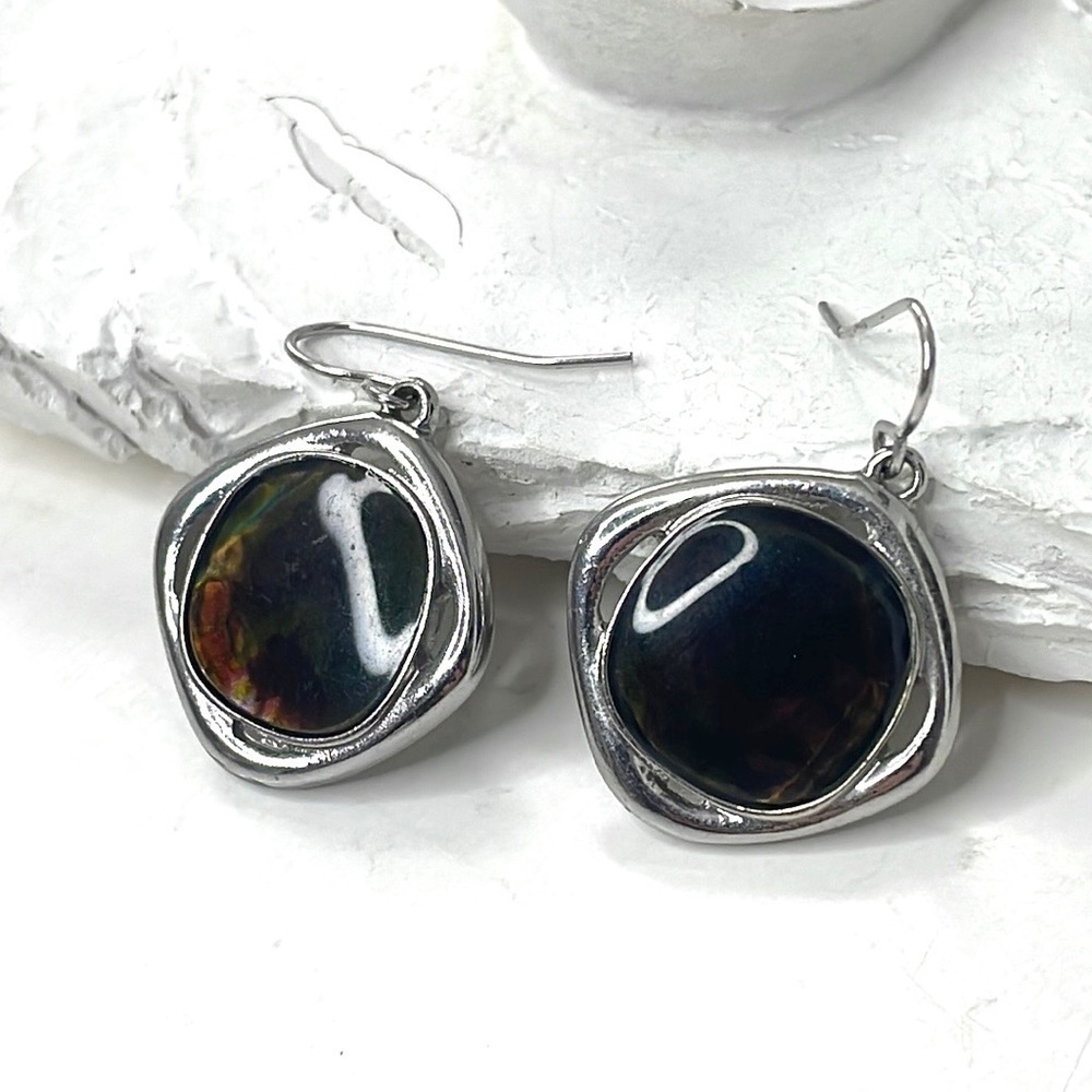 Shell Inlayed Geometric Shaped Earrings